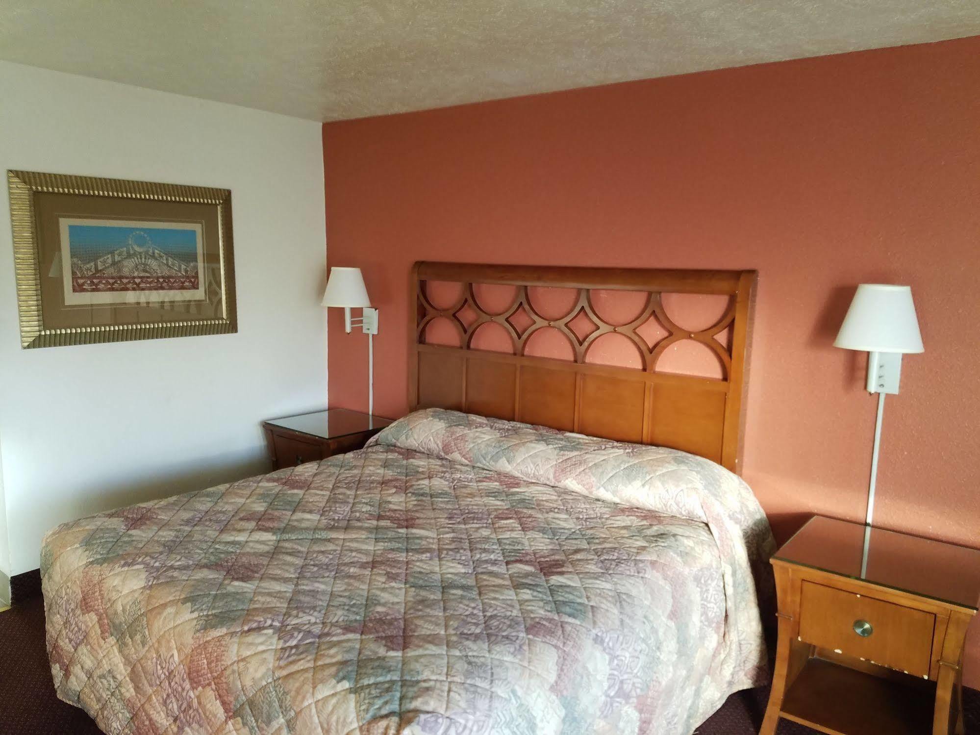 Cayce Masters Inn I-26 المظهر الخارجي الصورة